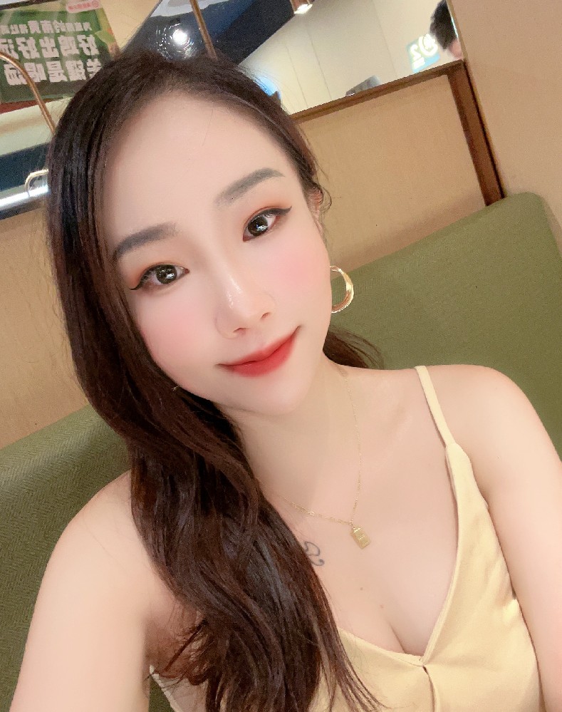 A577 照片1331张 视频49个 中国女 真实少妇 商场珠宝柜台柜姐 生活日常 旅游 视频包含实况Live