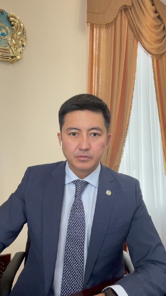 ZJD041 照片1099张 视频37个 泰国 政府官员 生活日常 旅游 工作 正装 曝光低 华盛顿州驾驶证