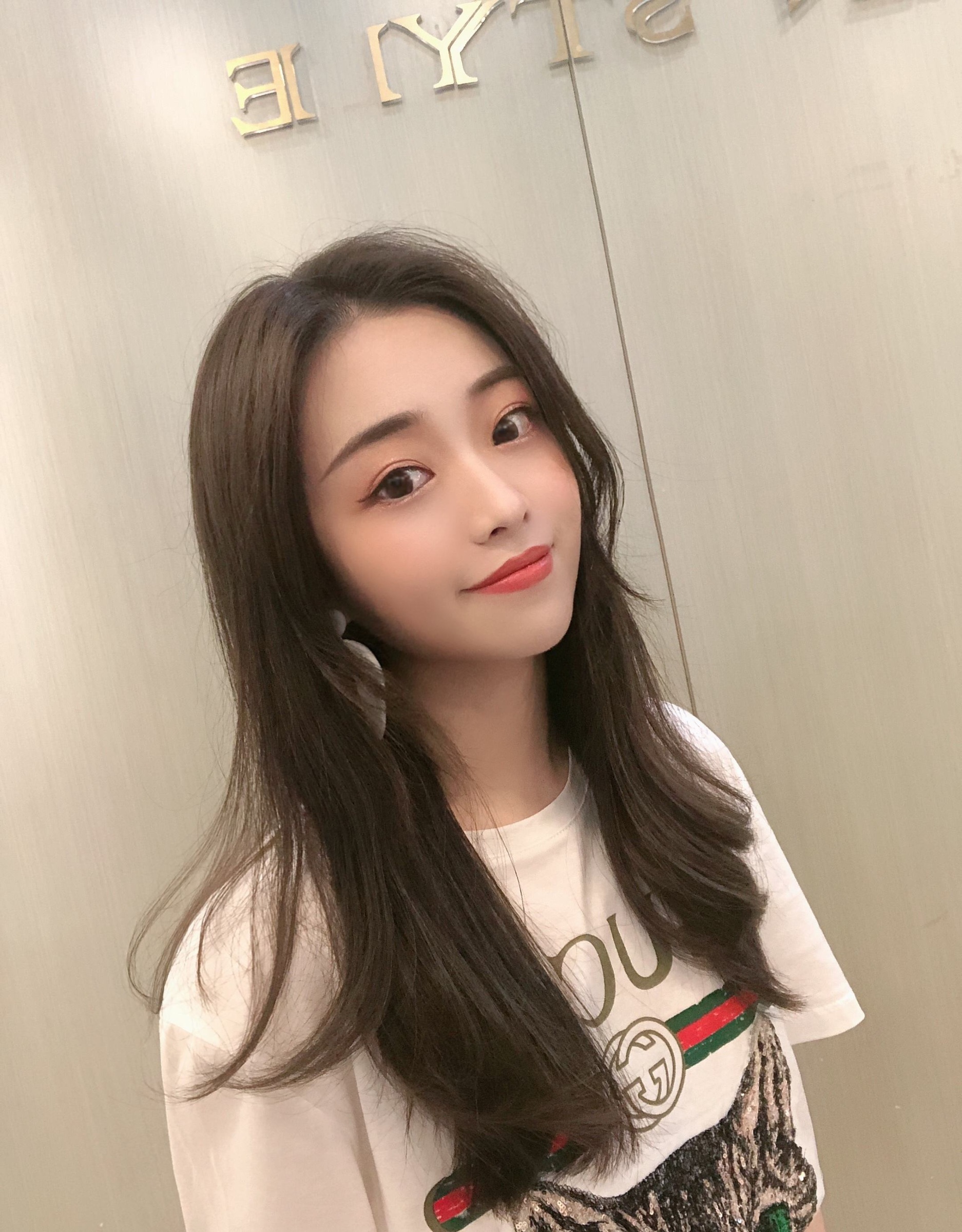 A1068 照片4940张 视频135个 中国女 年轻少妇 生活日常 旅游 美食 生活素材丰富 真实 视频包含实况Live